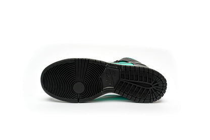 Diamond Supply Co. x Nike SB Dunk High Premium "Tiffany"