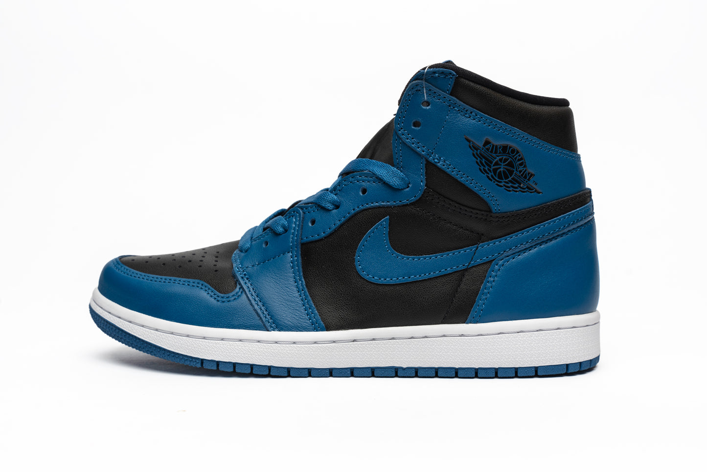 Air Jordan 1 Retro High OG "Dark Marina Blue"