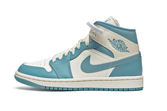 WOMENS Air Jordan 1 MID "University Blue"