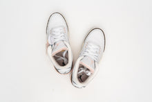 Load image into Gallery viewer, [WOMENS] Air Jordan 3 Retro &quot;Neapolitan&quot;
