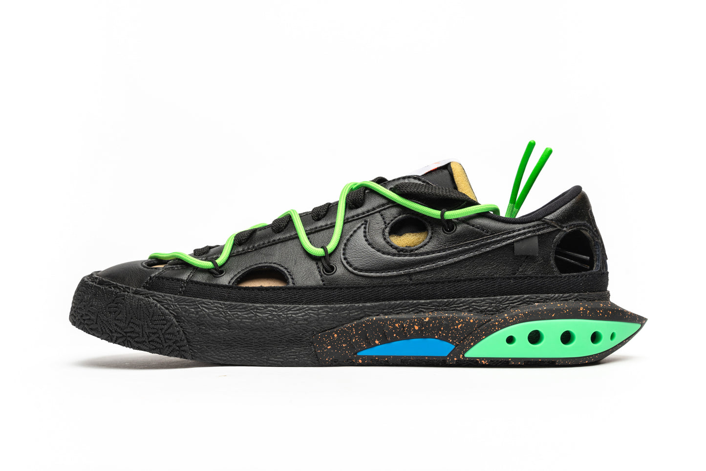 Off-White x Blazer Low "Black"