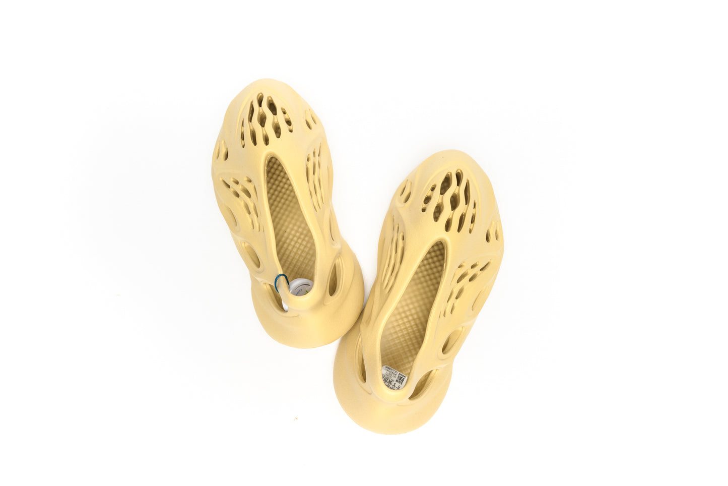 Yeezy Foam "Sulfur"