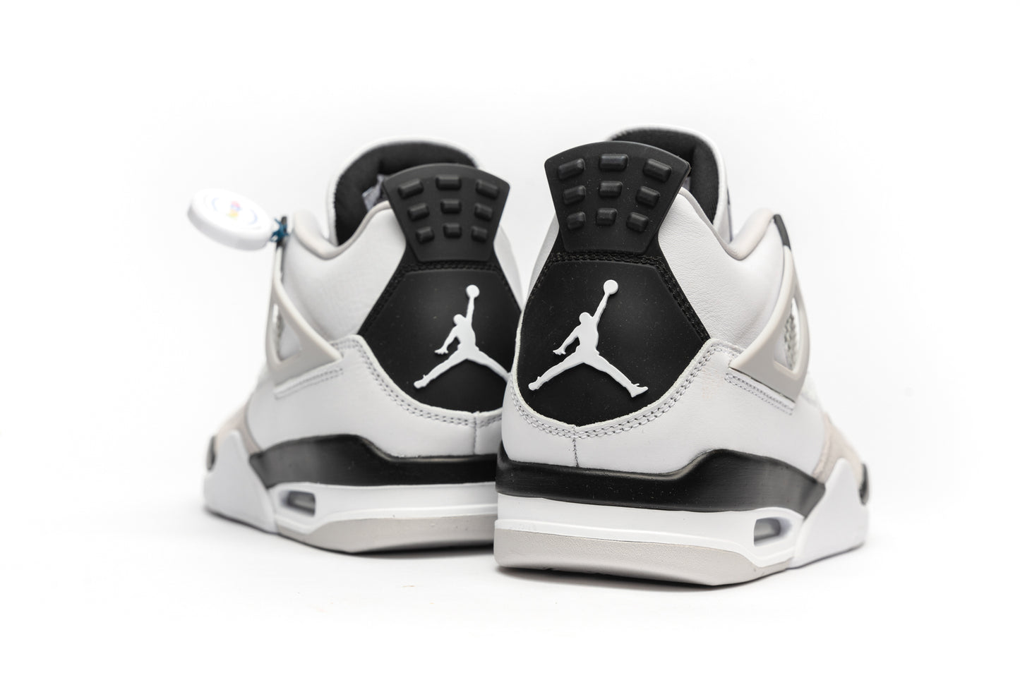 Air Jordan 4 Retro "Military Black"