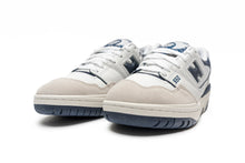 Load image into Gallery viewer, New Balance &#39;550 White Navy Blue&#39;
