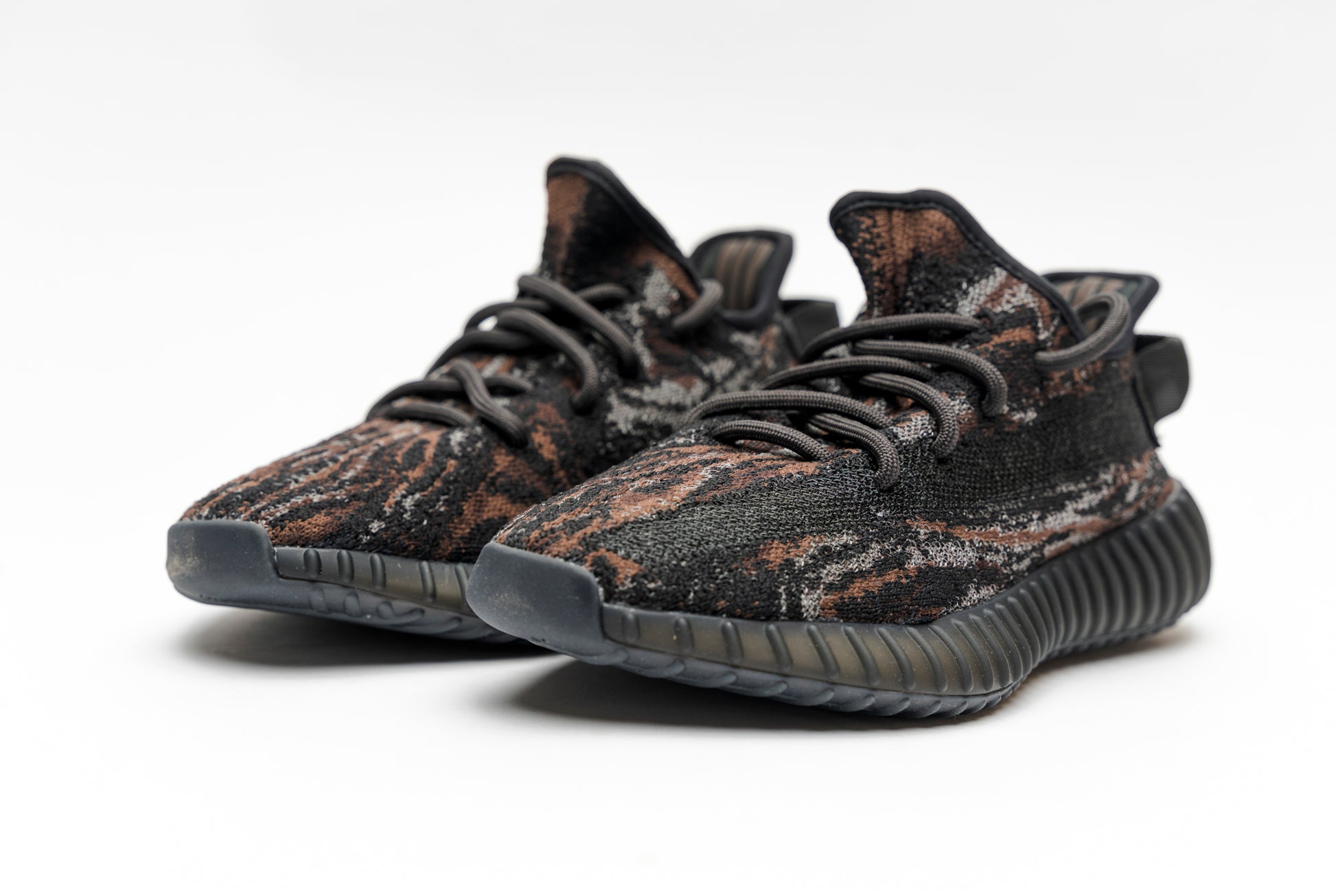 Yeezy Boost 350 V2 "MX Rock" www.firstclasssneaks.com Yeezy Boost 350 V2 "MX Rock" www.firstclasssneaks.com
