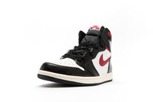 Load image into Gallery viewer, Air Jordan 1 Retro High OG &quot;Gym Red &quot;
