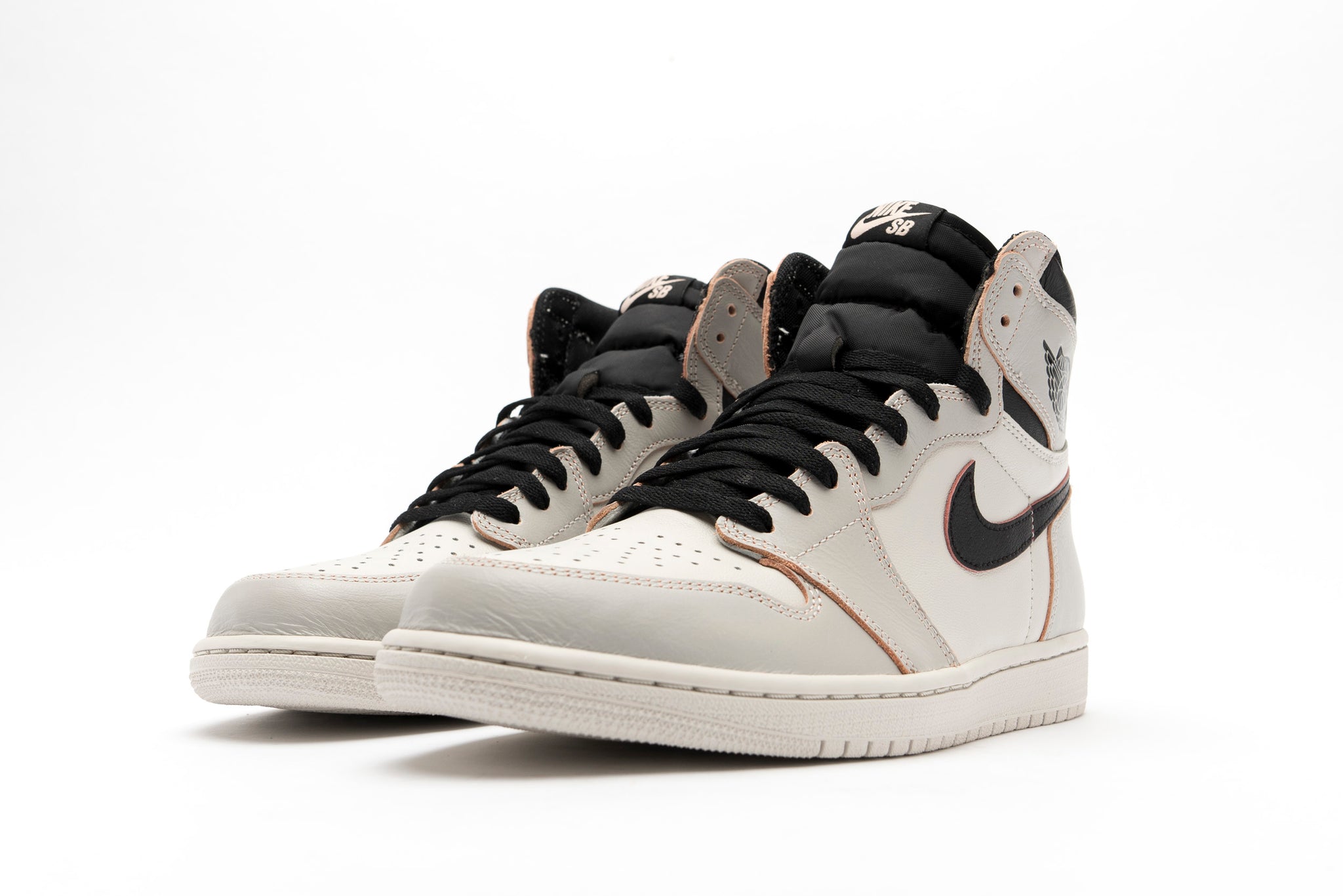 Air Jordan Retro SB "NYC to Paris" – www.firstclasssneaks.com