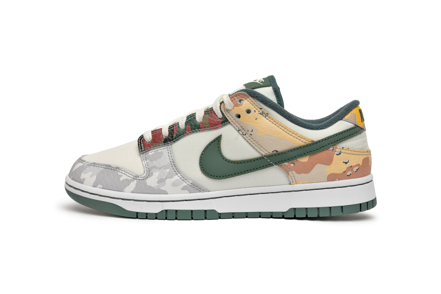 Dunk Low SE "Sail Multi-Camo"