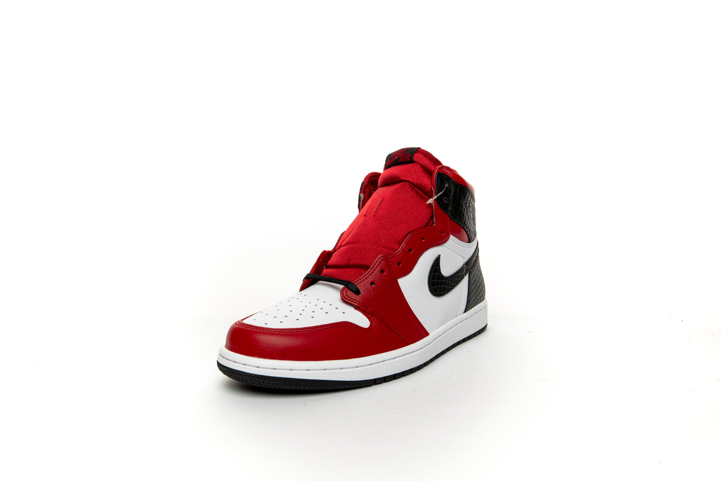 Air Jordan 1 Retro High "Satin Snake Chicago" (W)