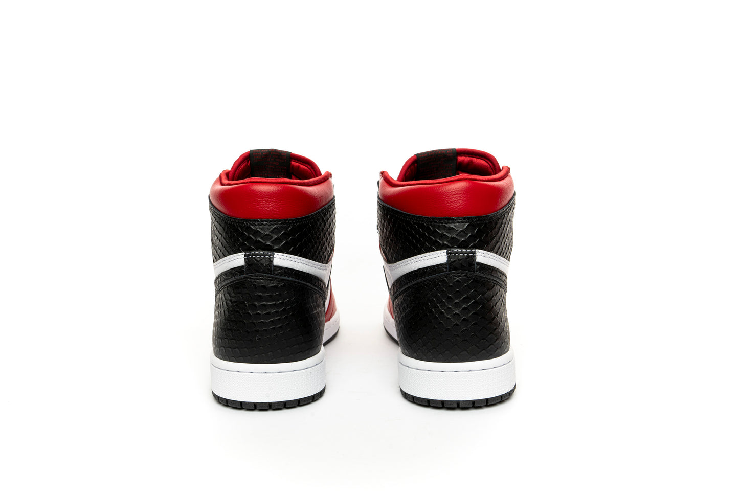 Air Jordan 1 Retro High "Satin Snake Chicago" (W)
