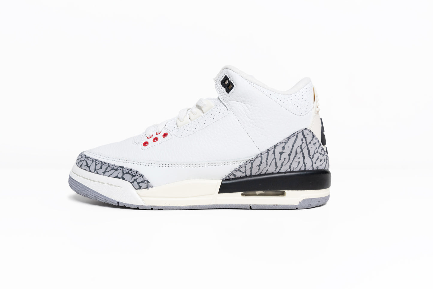 Air Jordan 3 Retro ‘White Cement’