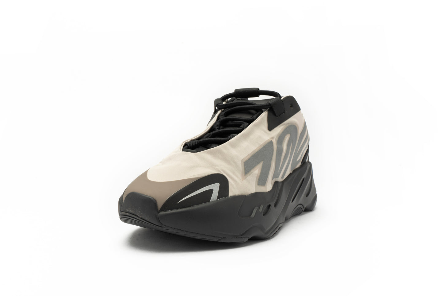 Yeezy Boost 700 MNVN "Bone"