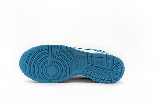 Nike Dunk Low "Coast" (W)