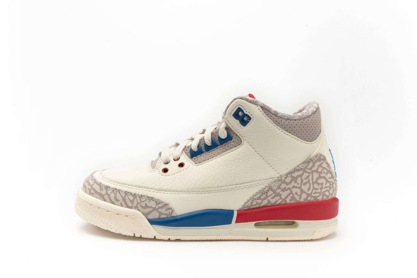Air Jordan 3 Retro GS " International Flight "