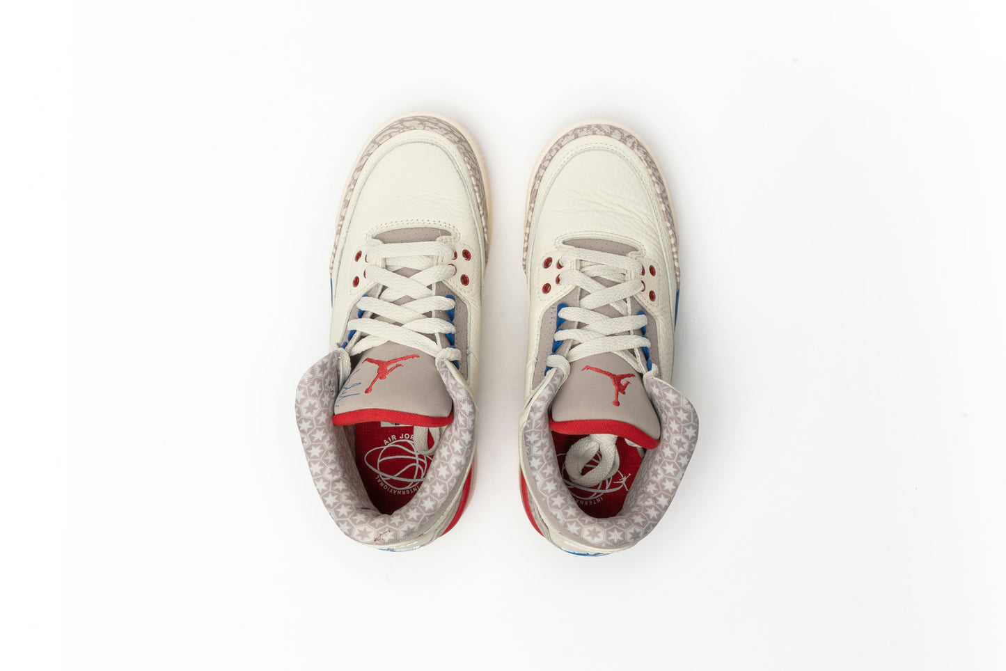 Air Jordan 3 Retro GS " International Flight "