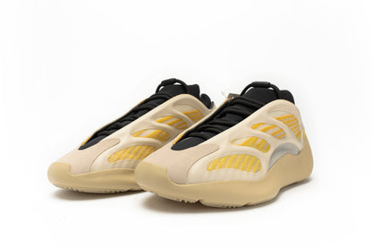 Yeezy 700 V3 "Safflower"