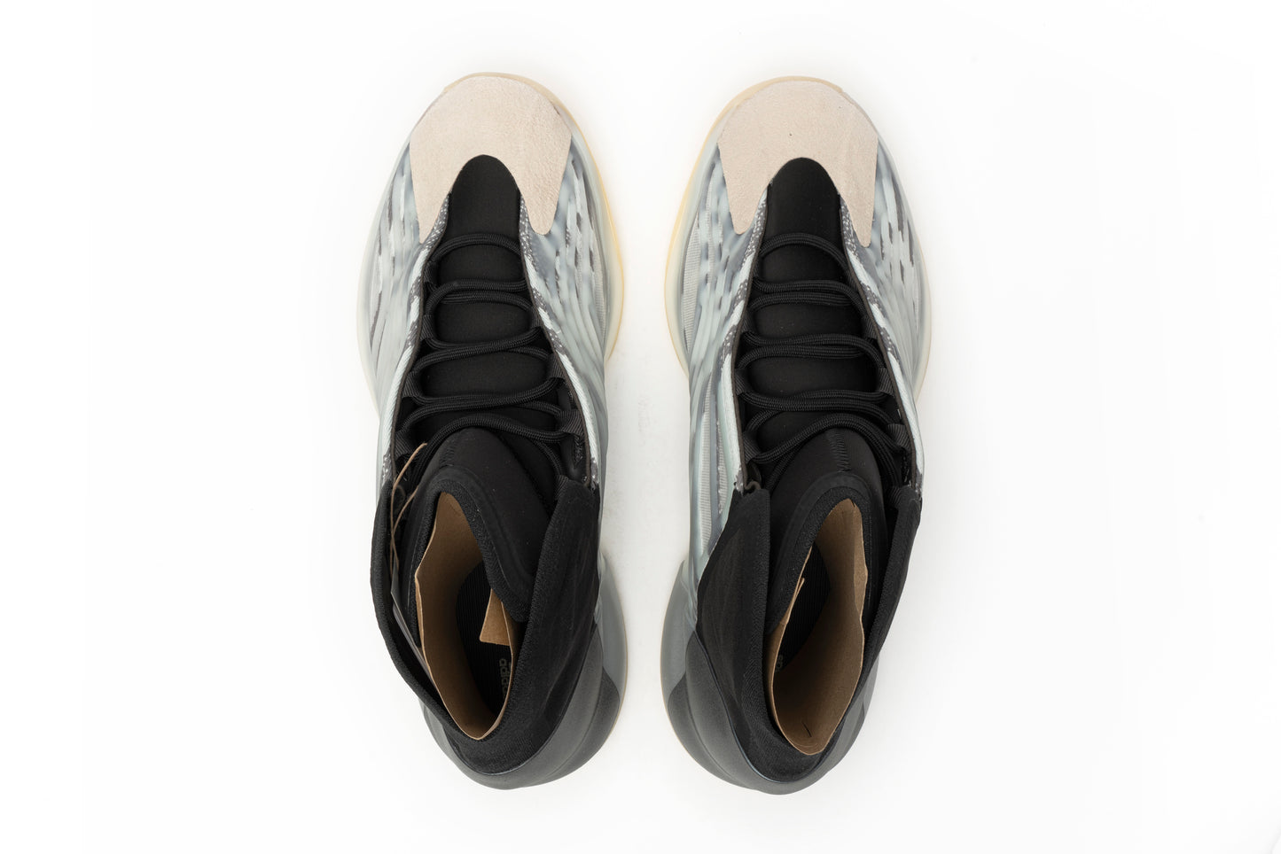 Yeezy BSKTBL "Quantum "