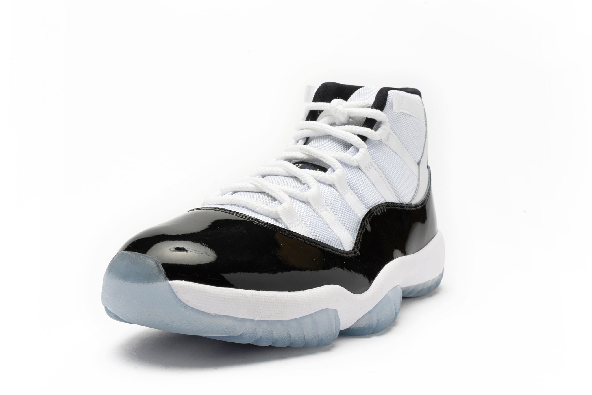 Air Jordan 11 Retro Concord 2018 Release