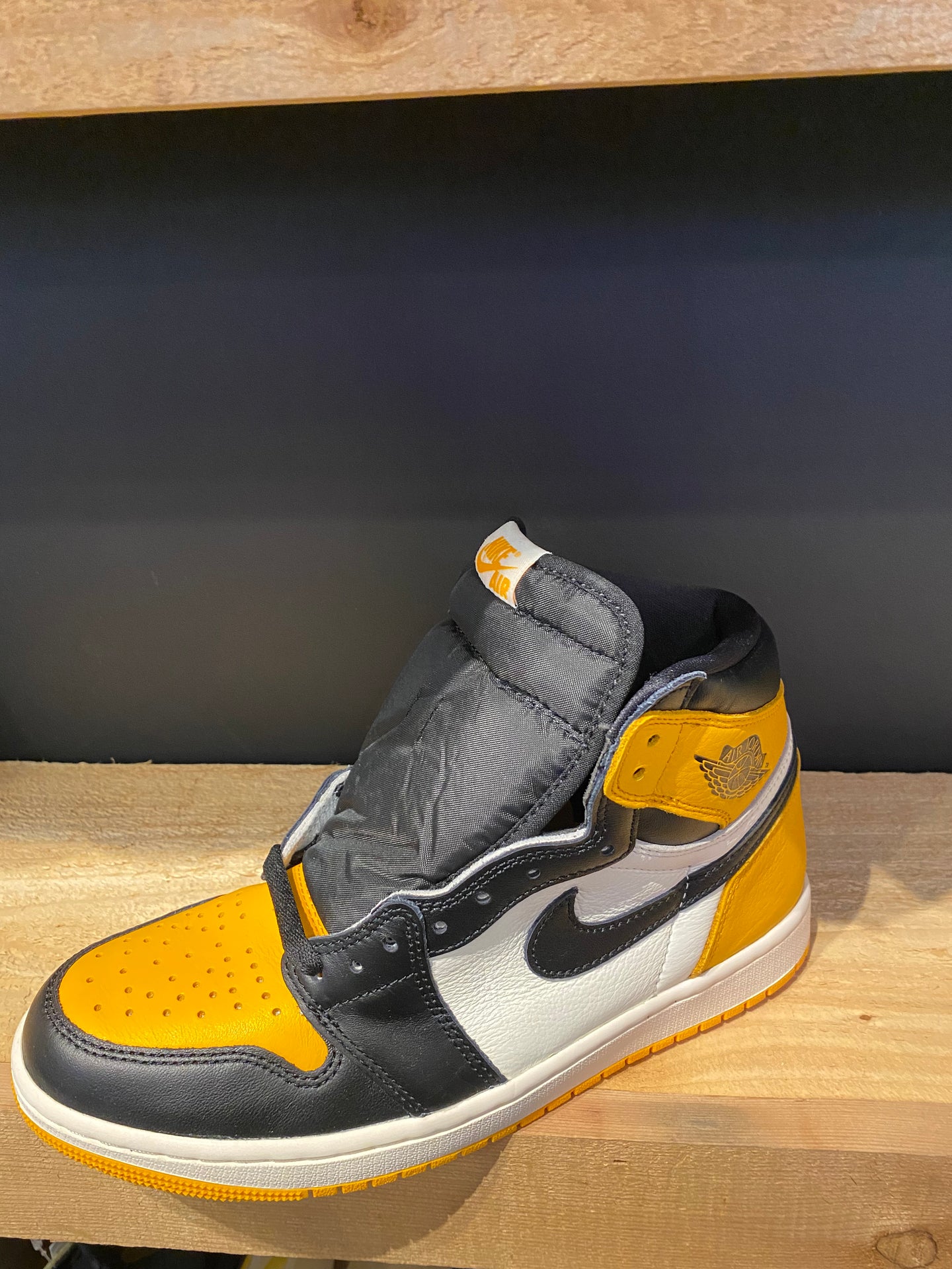Jordan 1 High OG “Yellow Toe”