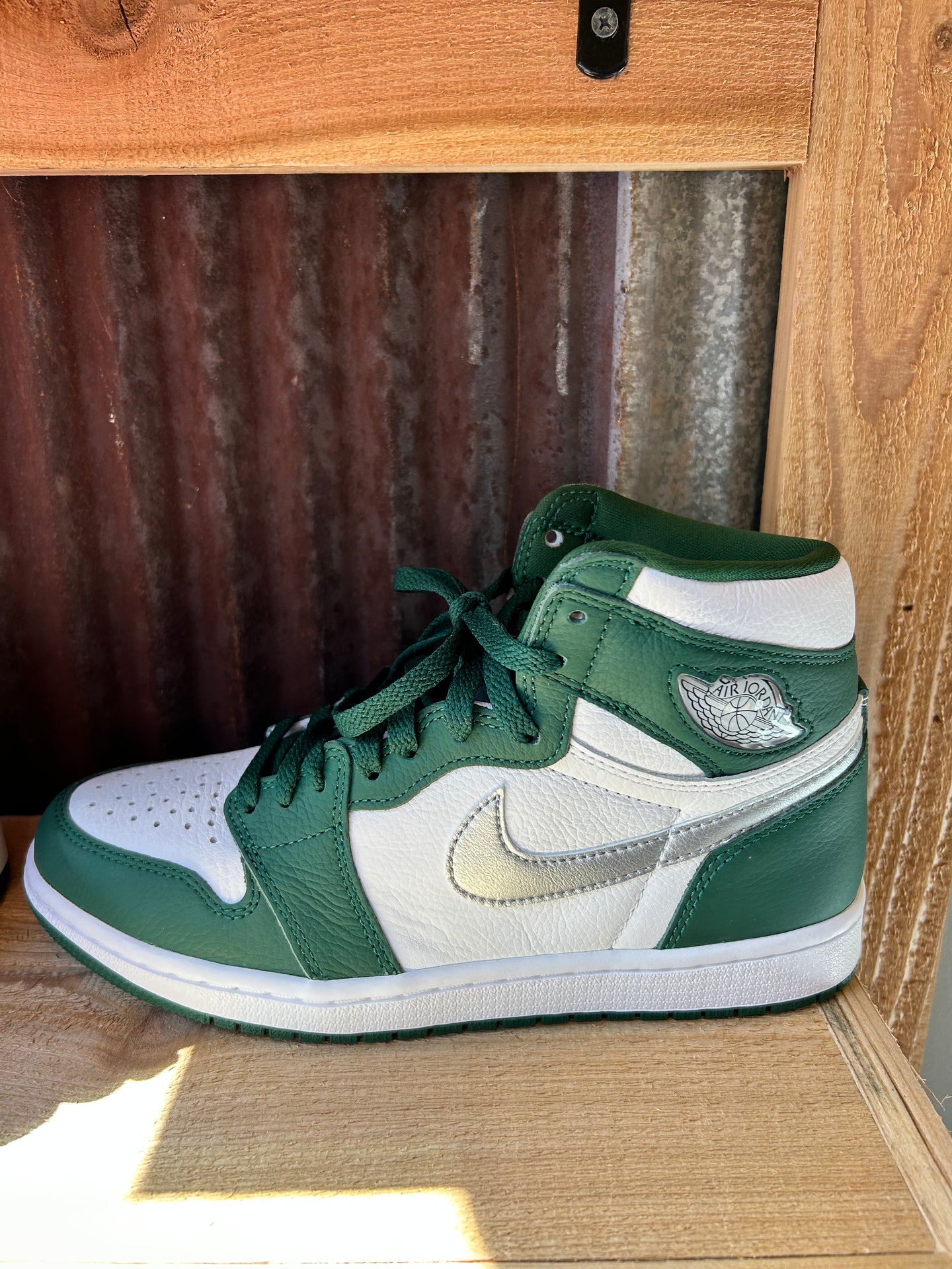 Jordan 1 Retro High OG ‘ Gorge Green’