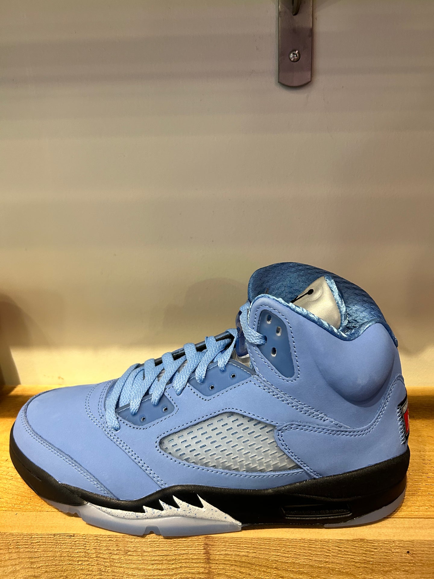 Air Jordan 5 Retro ' UNC' –