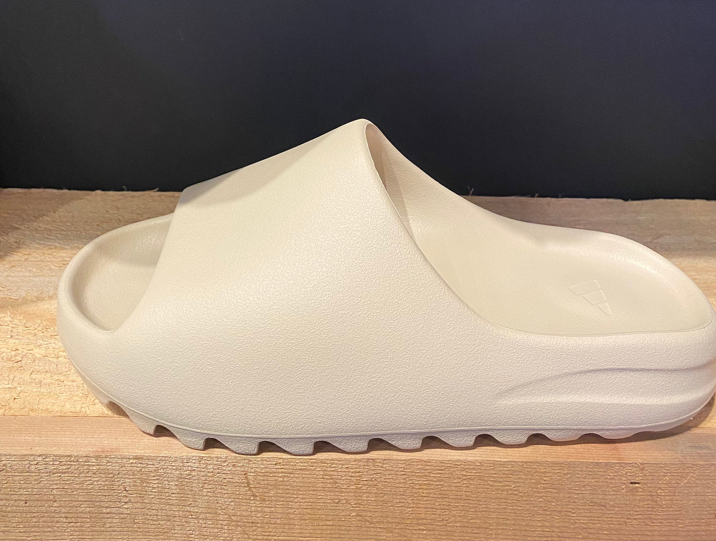 Yeezy Slide ‘Bone’